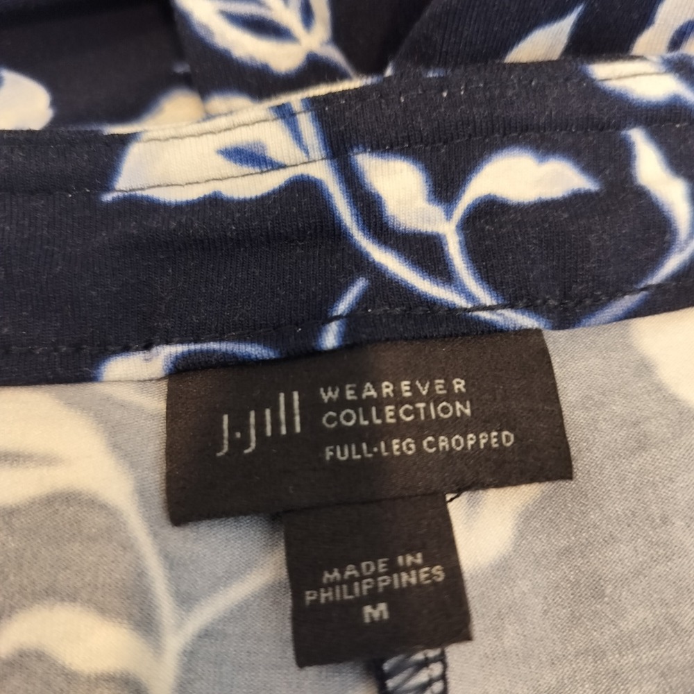J. Jill Wearever Full-Leg Cropped Pants Women Medium Floral Knit Navy Blue - Picture 8 of 10